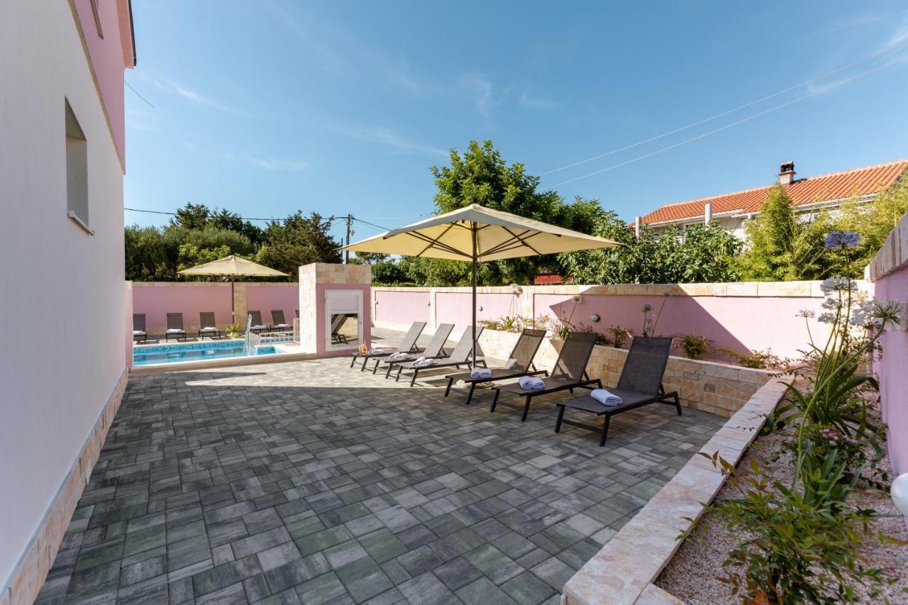 Apartman Laura Vir Extérieur photo