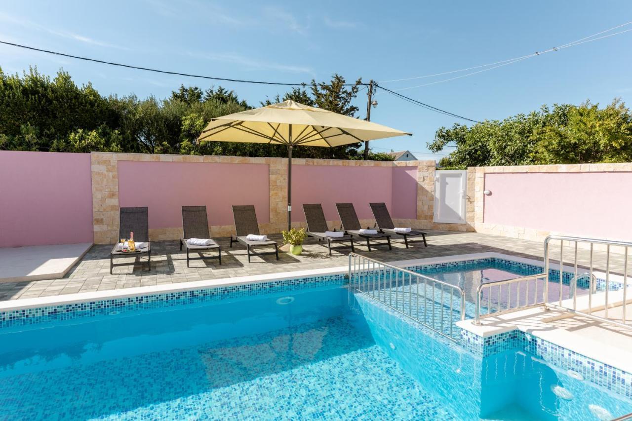 Apartman Laura Vir Extérieur photo