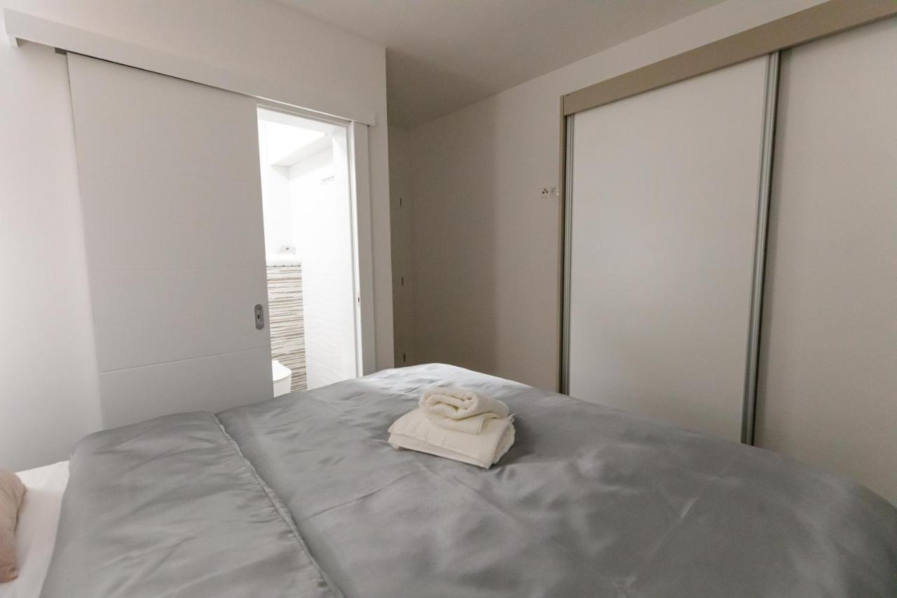 Apartman Laura Vir Extérieur photo