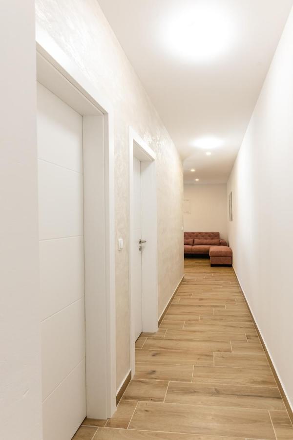Apartman Laura Vir Extérieur photo