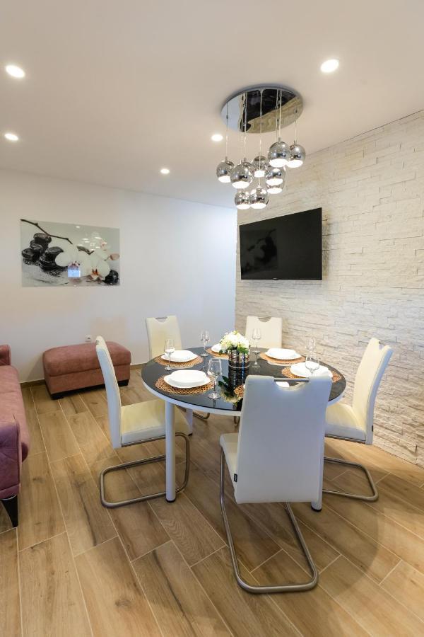 Apartman Laura Vir Extérieur photo