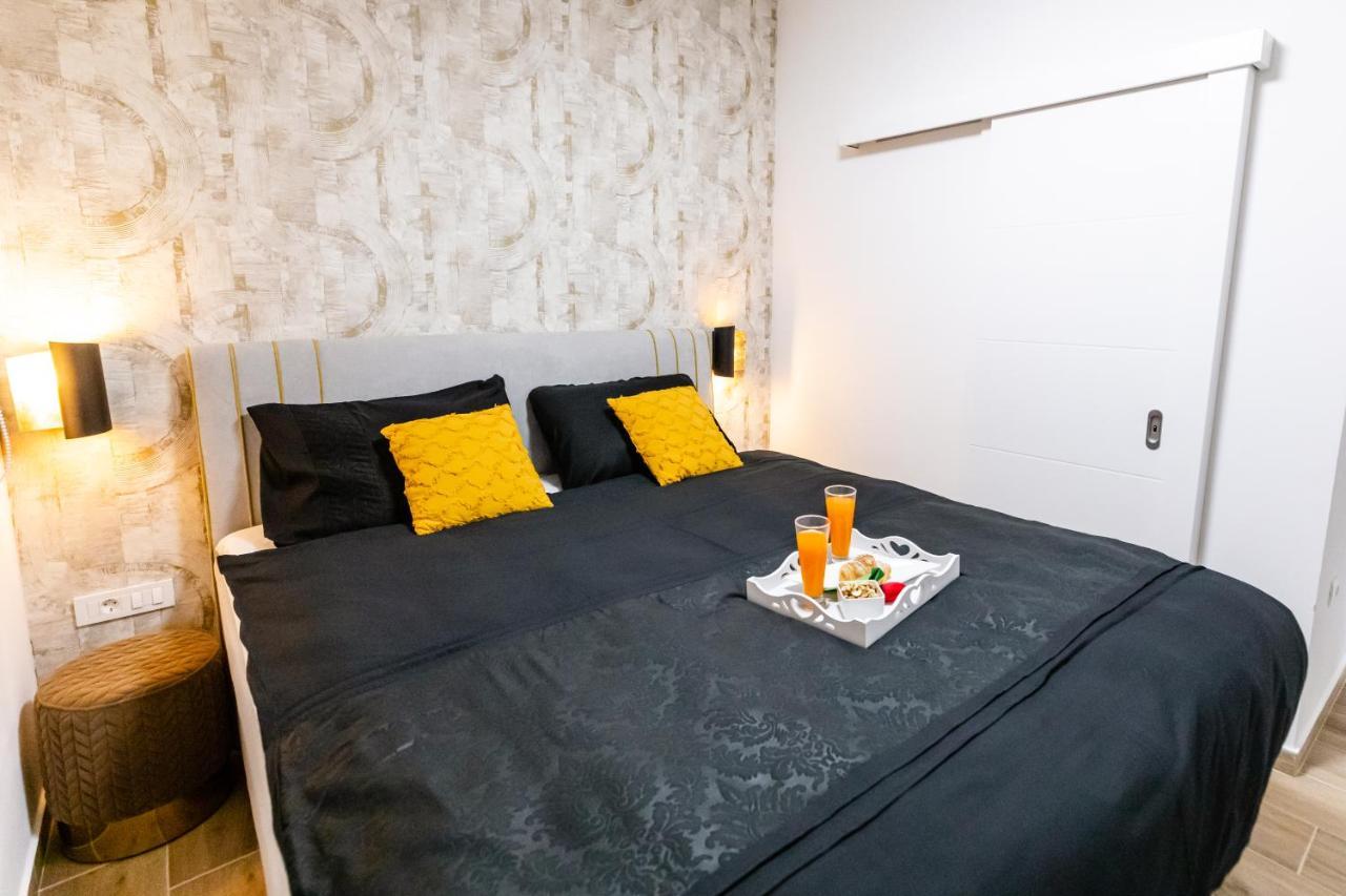 Apartman Laura Vir Extérieur photo